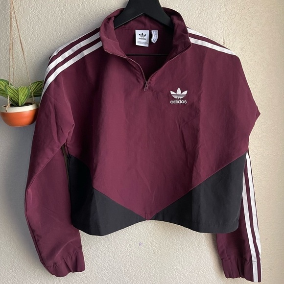 Adidas crop jacket size xs - Picture 1 of 3